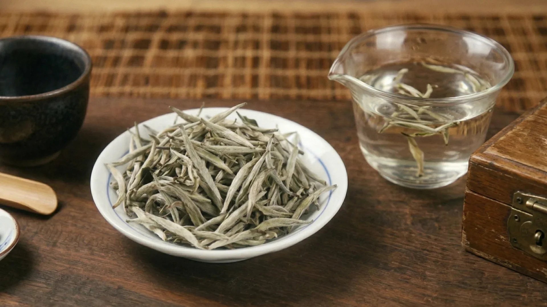 A Beginner’s Guide to Real Chinese Tea: Oolong, White, Green and Pu-erh