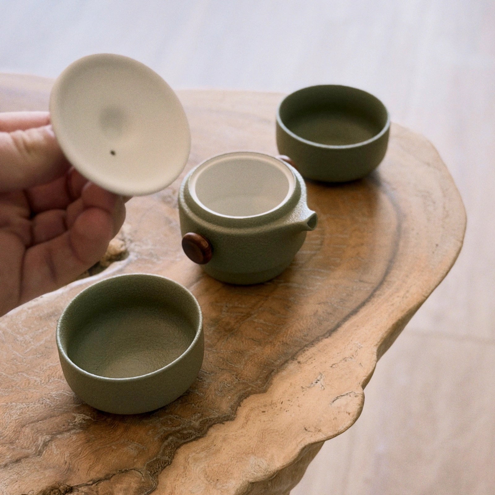 Matte Green Gaiwan Travel Set with Case – 2 Cups